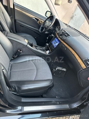 Mercedes E 300 2006, 444,000 km - 3.0 l - Sabirabad