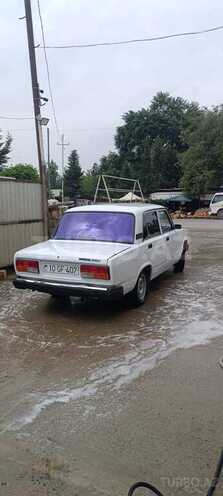 LADA (VAZ) 2107 1998, 200,000 km - 1.6 l - Salyan