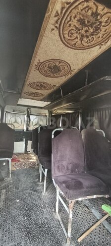 Mercedes 208 D 1993, 258,000 km - 2.3 л - Biləsuvar