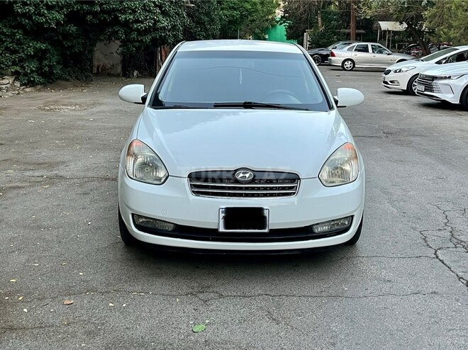 Hyundai Accent 2009, 275,450 km - 1.4 л - Bakı