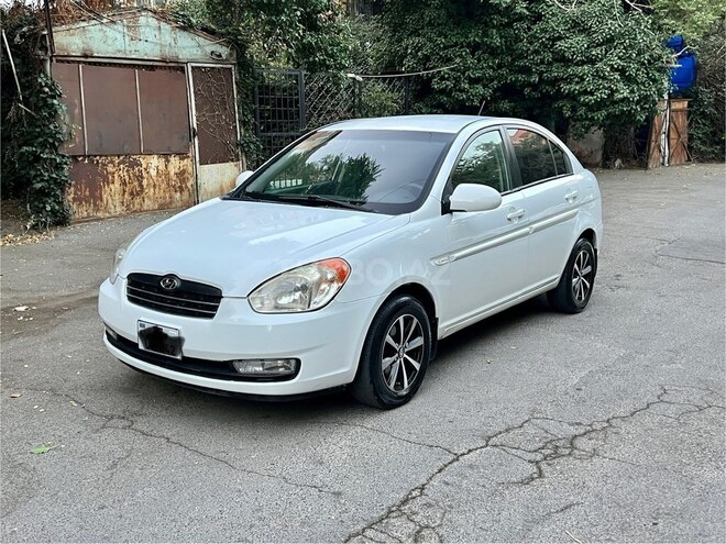 Hyundai Accent 2009, 275,450 km - 1.4 л - Bakı