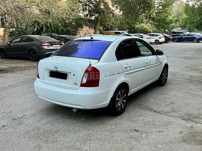 Hyundai Accent 2009, 275,450 km - 1.4 л - Bakı