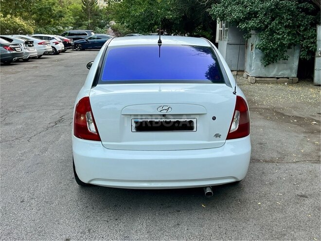 Hyundai Accent 2009, 275,450 km - 1.4 л - Bakı