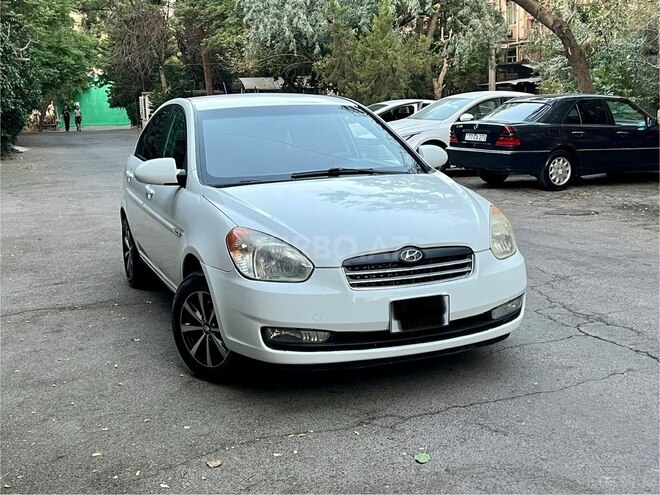 Hyundai Accent 2009, 275,450 km - 1.4 л - Bakı