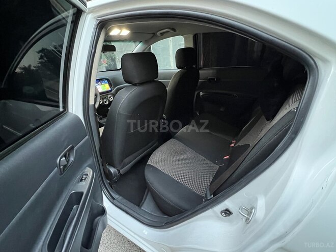 Hyundai Accent 2009, 275,450 km - 1.4 л - Bakı