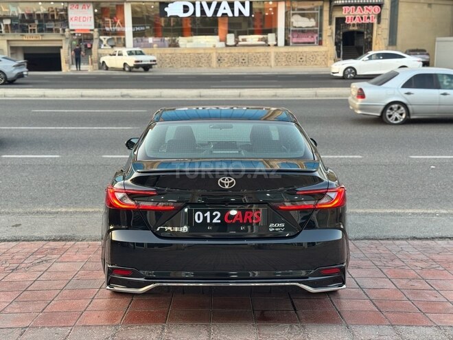 Toyota Camry-6