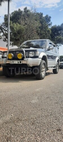 Mitsubishi Pajero-2