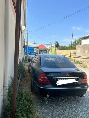 Mercedes E 260 2003, 258,000 km - 2.6 l - Bakı