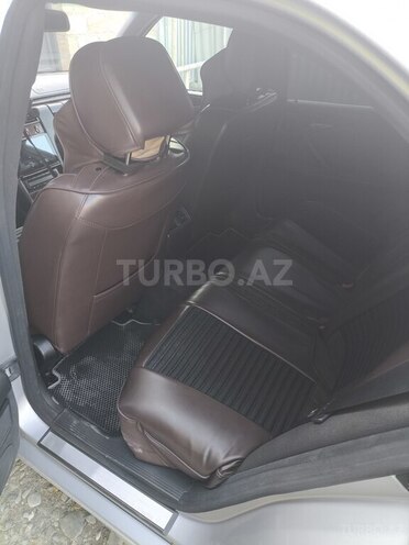 Mercedes E 220 d 2001, 450,000 km - 2.2 л - Ucar