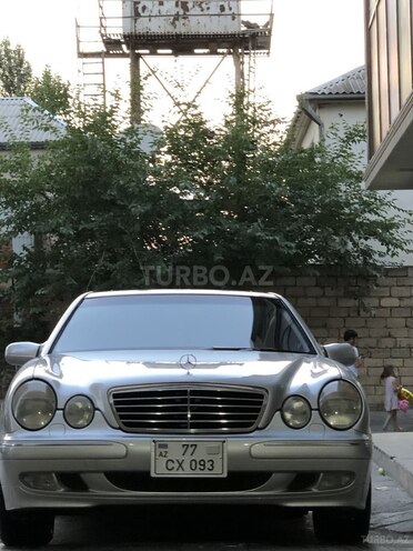 Mercedes E 320 2001, 185,000 km - 3.2 l - Bakı