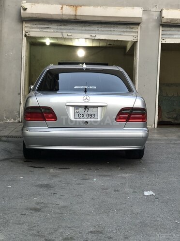 Mercedes E 320 2001, 185,000 km - 3.2 l - Bakı