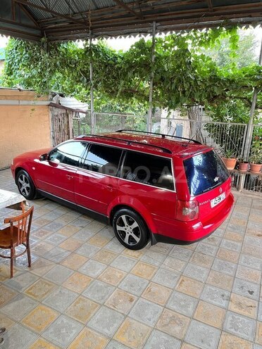 Volkswagen Passat 2002, 298,000 km - 1.9 l - Bərdə