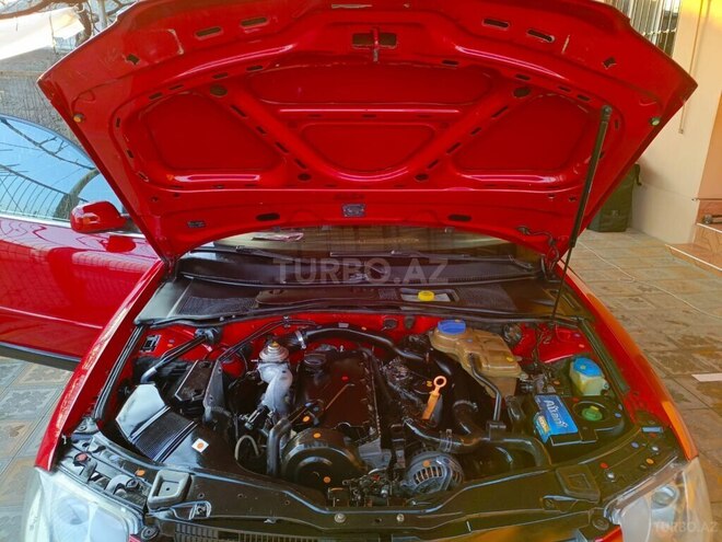 Volkswagen Passat 2002, 298,000 km - 1.9 l - Bərdə