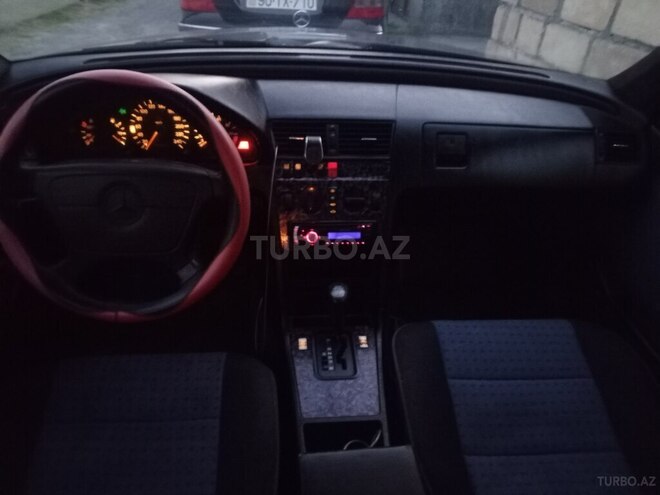Mercedes C 200-7