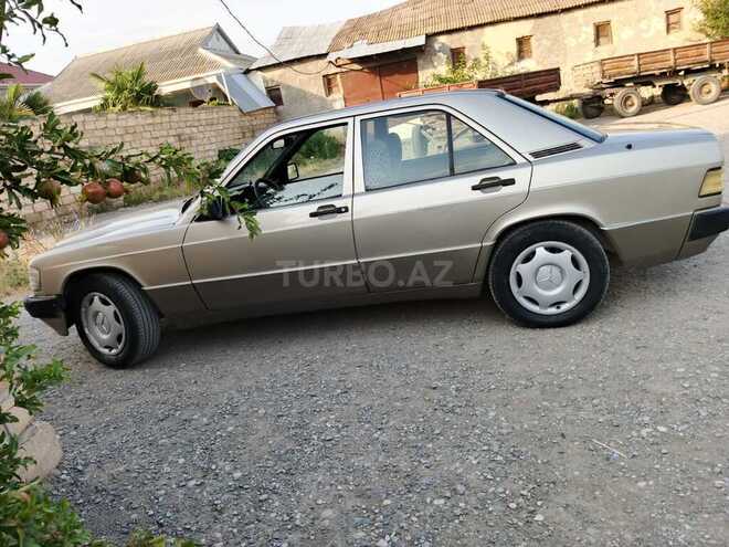 Mercedes 190 1991, 211,245 km - 1.8 l - Bərdə