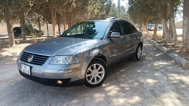 Volkswagen Passat 2003, 285,542 km - 1.8 l - Bakı