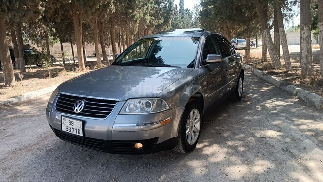 Volkswagen Passat 2003, 285,542 km - 1.8 l - Bakı