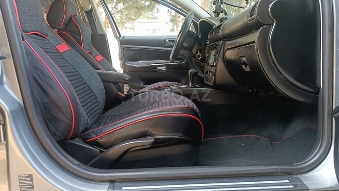 Volkswagen Passat 2003, 285,542 km - 1.8 l - Bakı