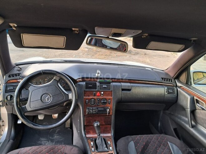 Mercedes E 220 d 1999, 620,000 km - 2.2 l - Şirvan