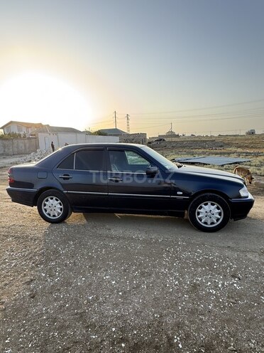 Mercedes C 180 1997, 215,000 km - 1.8 l - Bakı