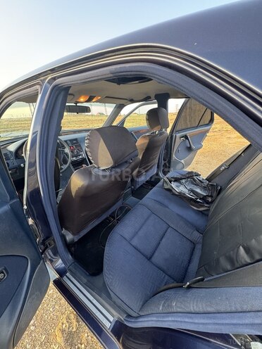 Mercedes C 180 1997, 215,000 km - 1.8 l - Bakı