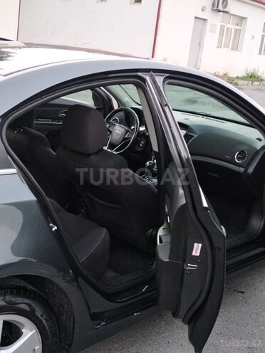 Chevrolet Cruze 2013, 286,350 km - 1.4 л - Şəki