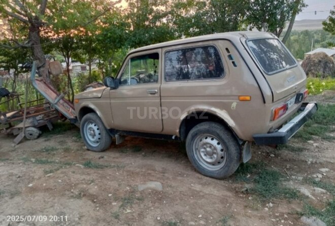 LADA (VAZ) Niva 1983, 25,000 km - 1.6 l - Goranboy