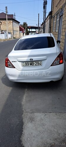 Nissan Sunny 2013, 198,500 km - 1.5 л - Quba