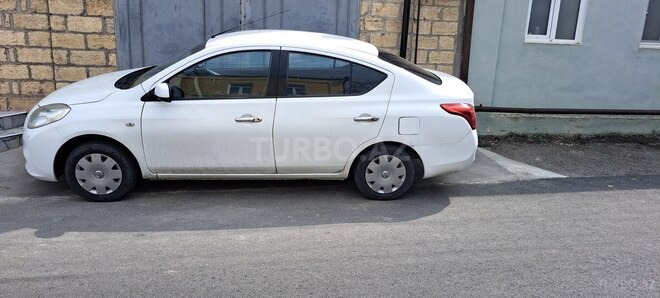 Nissan Sunny 2013, 198,500 km - 1.5 л - Quba