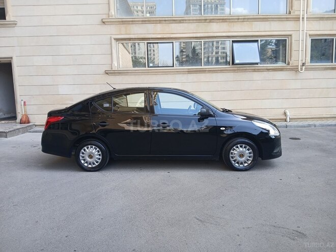 Nissan Sunny 2018, 140,000 km - 1.5 л - Bakı