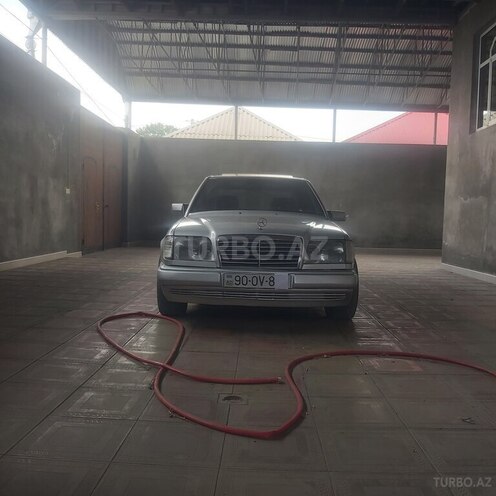 Mercedes E 220 1995, 520,000 km - 2.2 l - Şəmkir