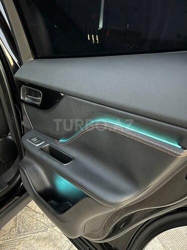 Jaguar F-Pace 2019, 70,500 km - 2.0 l - Bakı