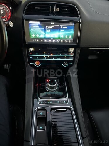 Jaguar F-Pace 2019, 70,500 km - 2.0 l - Bakı