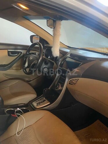 Hyundai Elantra 2013, 220,000 km - 1.6 л - Bakı