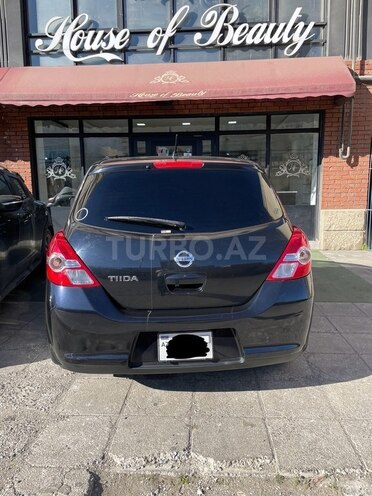 Nissan Tiida-2