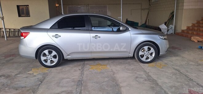 Kia Cerato 2010, 228,000 km - 1.6 l - Şəmkir