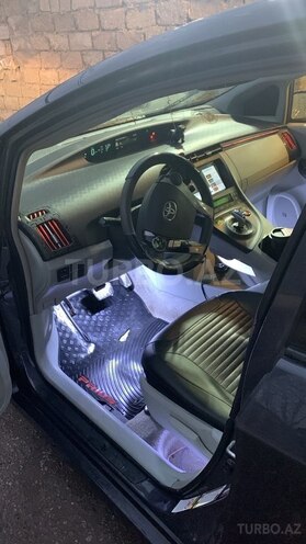 Toyota Prius-3