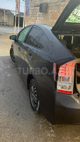 Toyota Prius-6