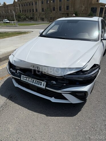 Hyundai Elantra 2024, 10,200 km - 1.5 л - Bakı