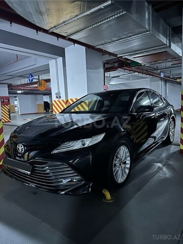 Toyota Camry-5