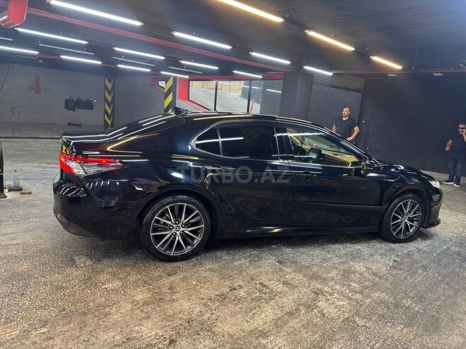 Toyota Camry-9