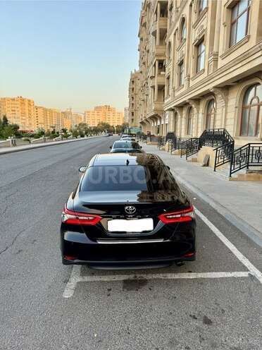 Toyota Camry-5