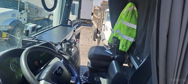MAN TGX 18.480 2011, 1,076,000 km - 13.0 l - Bakı