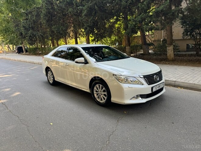 Toyota Camry-8