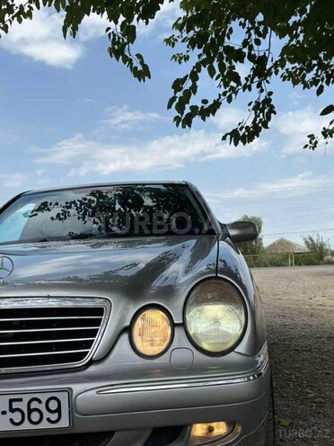 Mercedes E 320 2000, 400,000 km - 3.2 l - Salyan