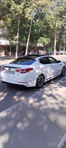 Kia Optima-4