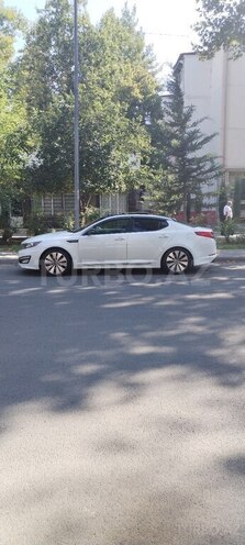 Kia Optima-5