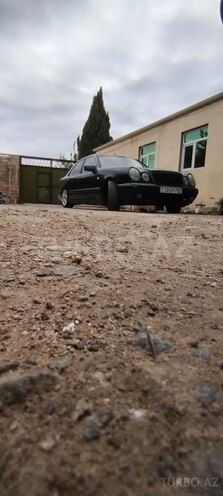 Mercedes E 200 1995, 333,289 km - 2.0 l - Bakı
