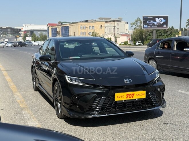 Toyota Camry-3