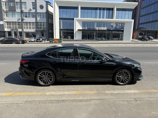 Toyota Camry-5